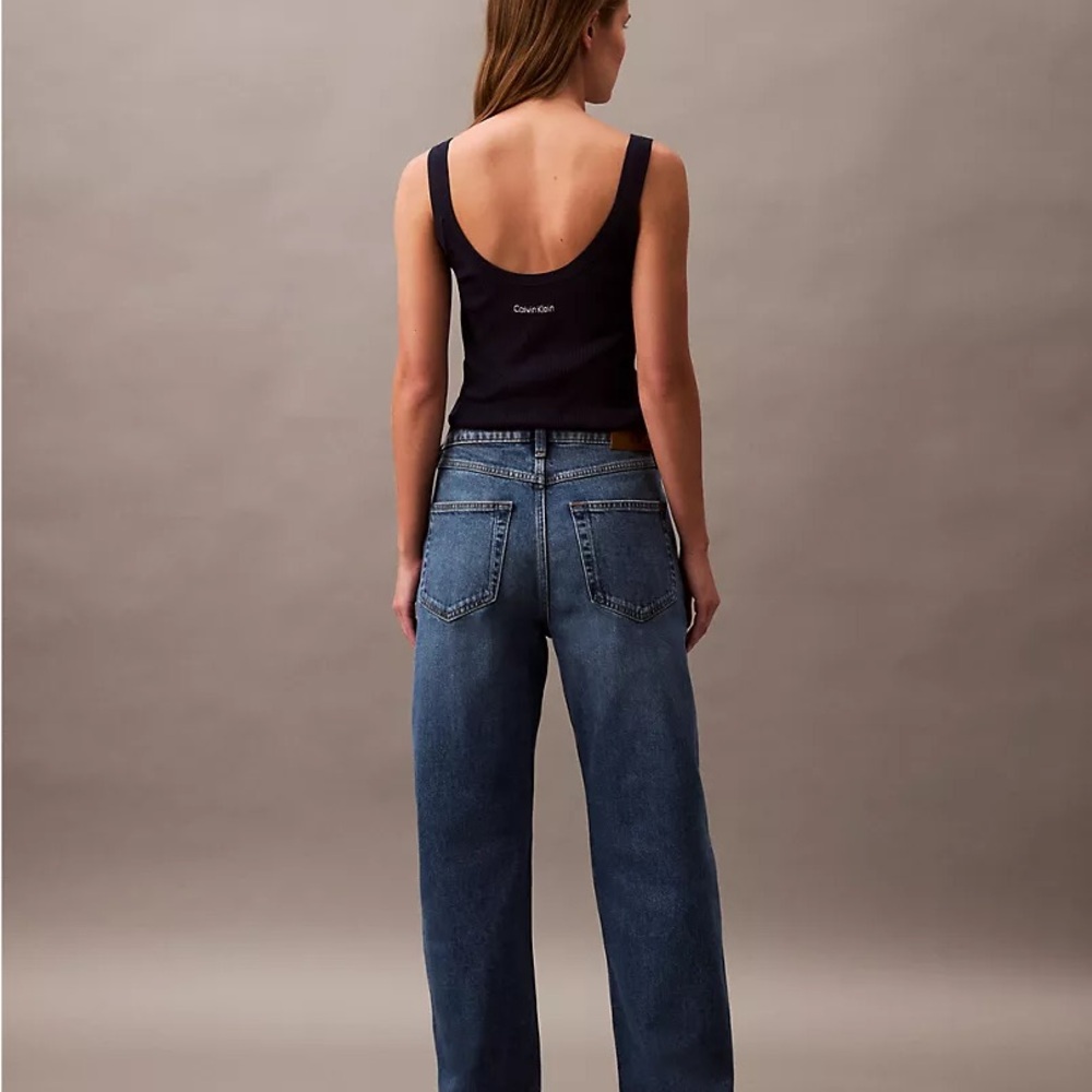 NWT Calvin Klein Women’s 90s Straight Jeans